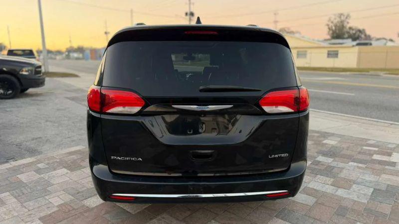 2018 Chrysler Pacifica Limited