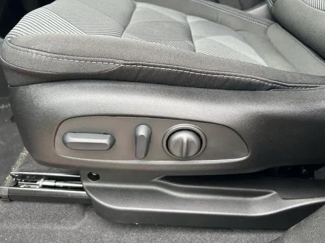 2027 Chevrolet Bolt LT FWD