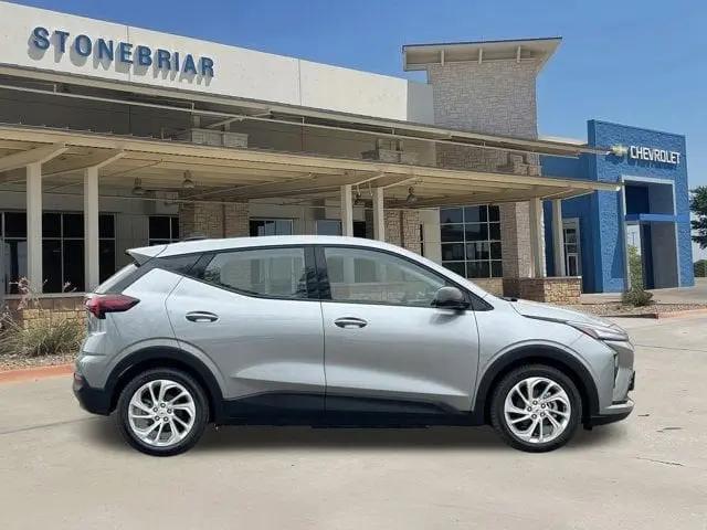 2027 Chevrolet Bolt LT FWD