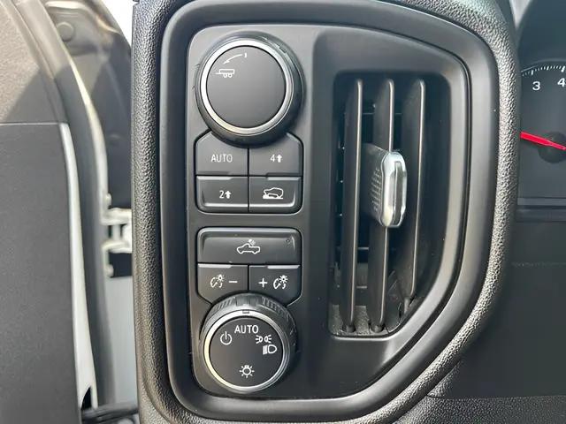 2020 Chevrolet Silverado 1500 4WD Crew Cab Short Bed Custom