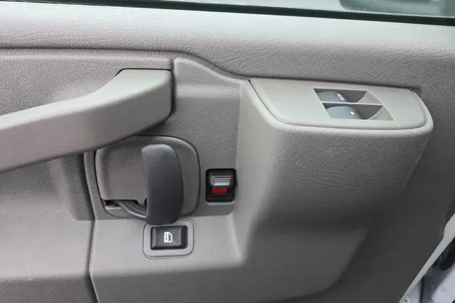 2025 GMC Savana Cutaway Work Van