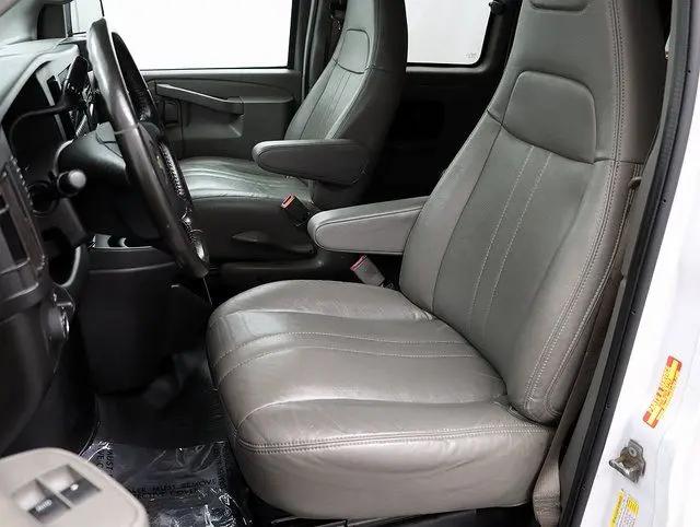 2020 Chevrolet Express Passenger RWD 3500 Extended Wheelbase LS