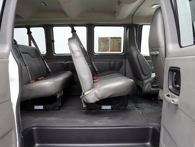 2020 Chevrolet Express Passenger RWD 3500 Extended Wheelbase LS