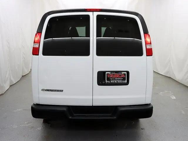 2020 Chevrolet Express Passenger RWD 3500 Extended Wheelbase LS