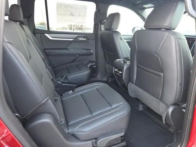 2026 GMC Acadia Elevation FWD