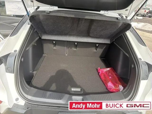 2026 Buick NV Preferred FWD