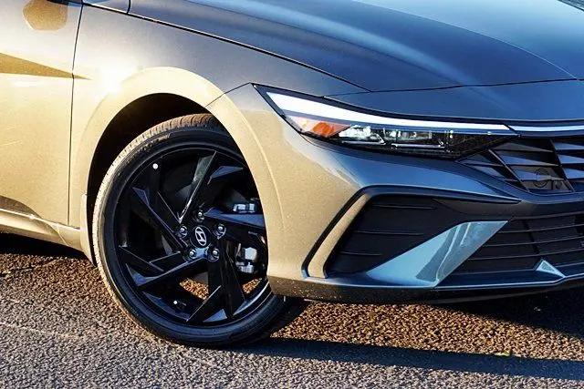 2026 Hyundai Elantra Hybrid SEL Sport