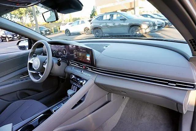 2026 Hyundai Elantra Hybrid SEL Sport