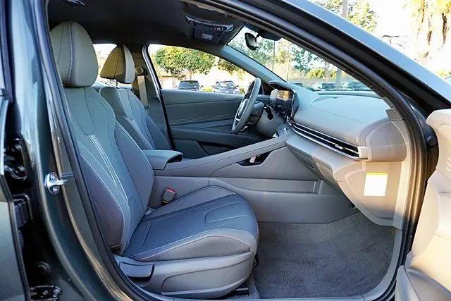 2026 Hyundai Elantra Hybrid SEL Sport