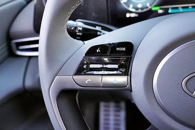 2026 Hyundai Elantra Hybrid SEL Sport