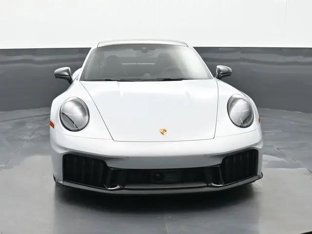 2026 Porsche 911 Carrera 4 GTS