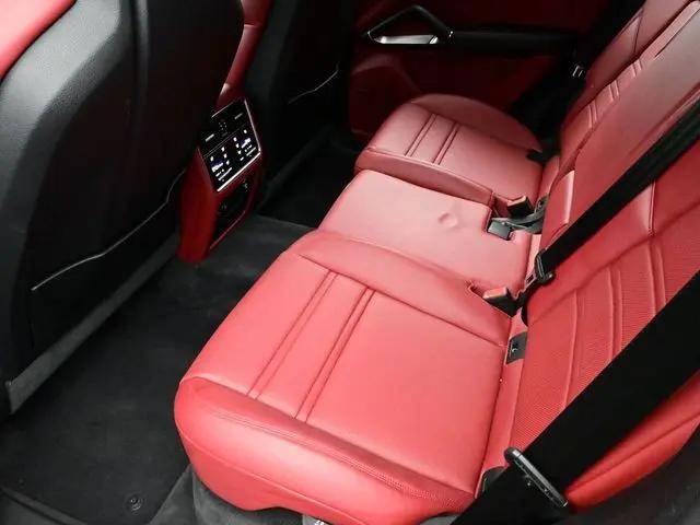 2022 Porsche Cayenne E-Hybrid Turbo S