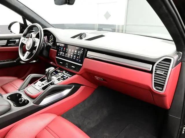 2022 Porsche Cayenne E-Hybrid Turbo S