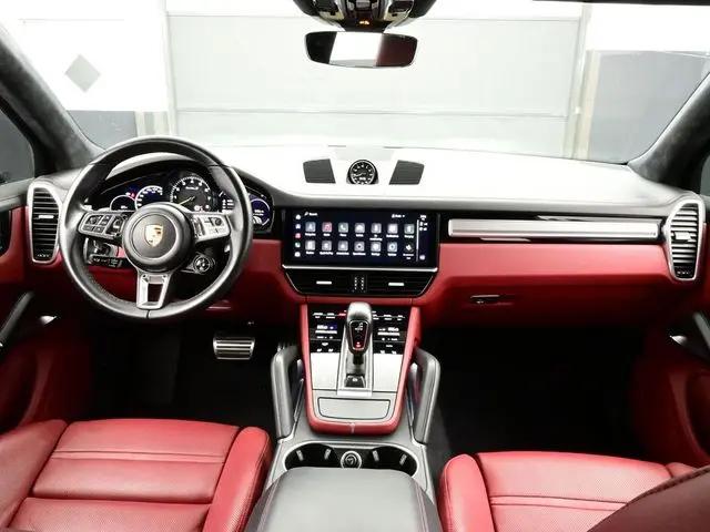 2022 Porsche Cayenne E-Hybrid Turbo S