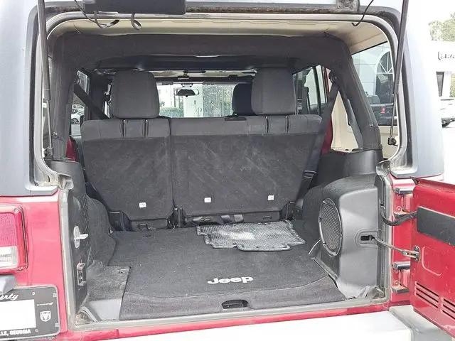 2011 Jeep Wrangler Unlimited Sahara