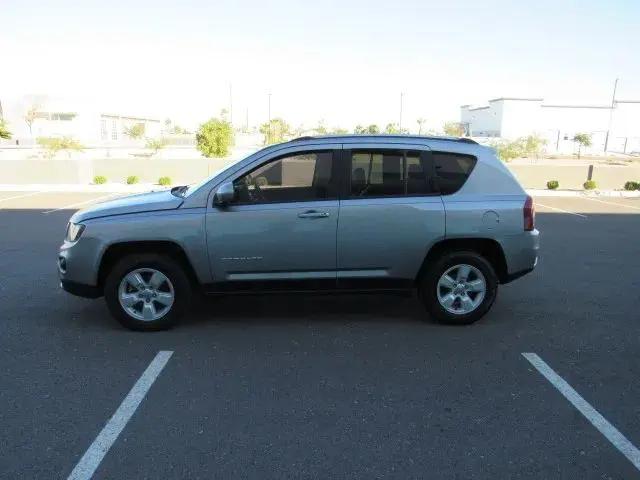 2017 Jeep Compass Latitude FWD