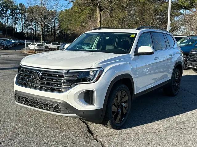 2026 Volkswagen Atlas SE with Technology