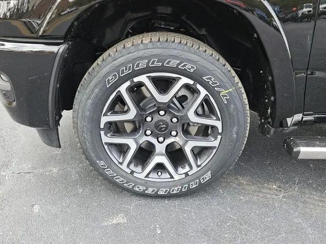 2026 Ram 1500 Laramie Crew Cab 4x4 5'7" Box