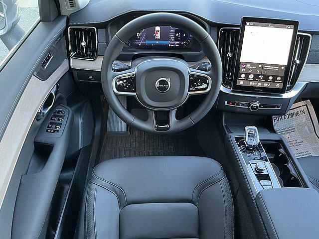 2026 Volvo XC90 Plus, B6 AWD Gas (mild hybrid), Gasoline, Bright, 6 Seats