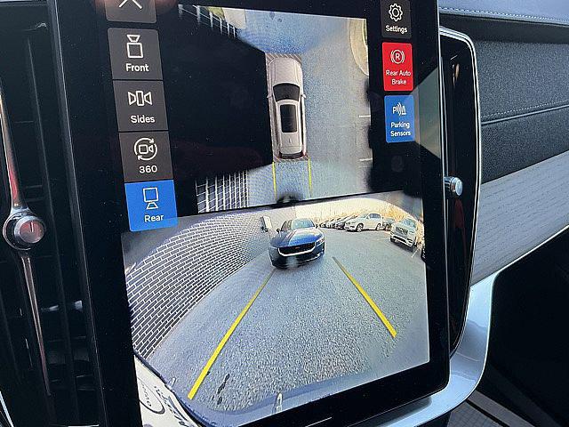 2026 Volvo XC90 Plus, B6 AWD Gas (mild hybrid), Gasoline, Bright, 6 Seats