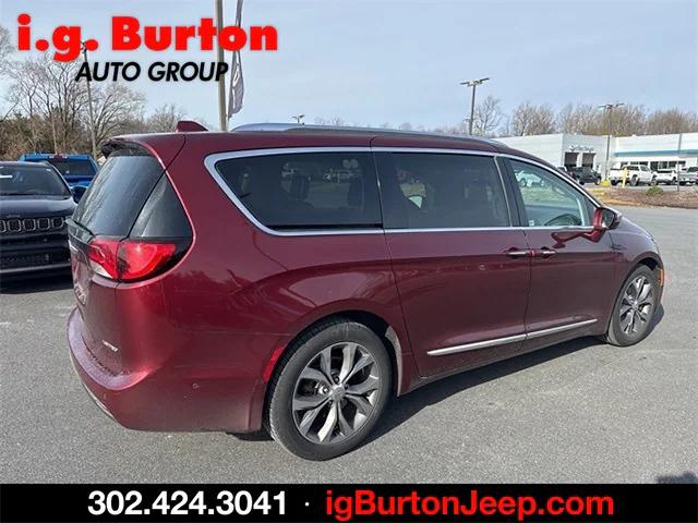 2017 Chrysler Pacifica Limited 2017 Chrysler Pacifica Limited