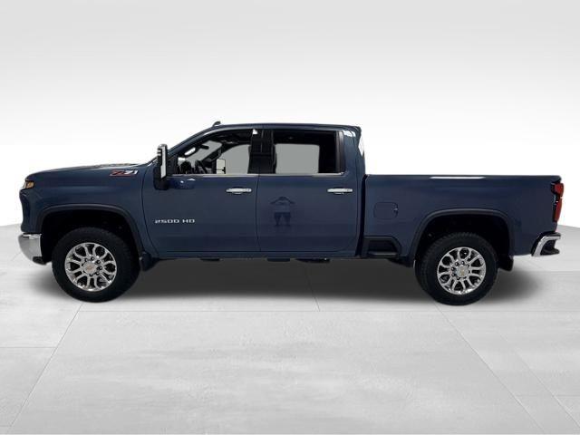 2025 Chevrolet Silverado 2500HD 4WD Crew Cab Standard Bed LTZ