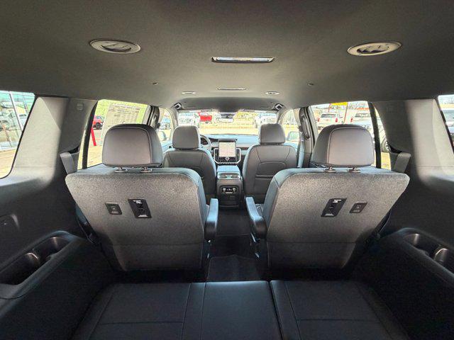2026 GMC Acadia Denali AWD