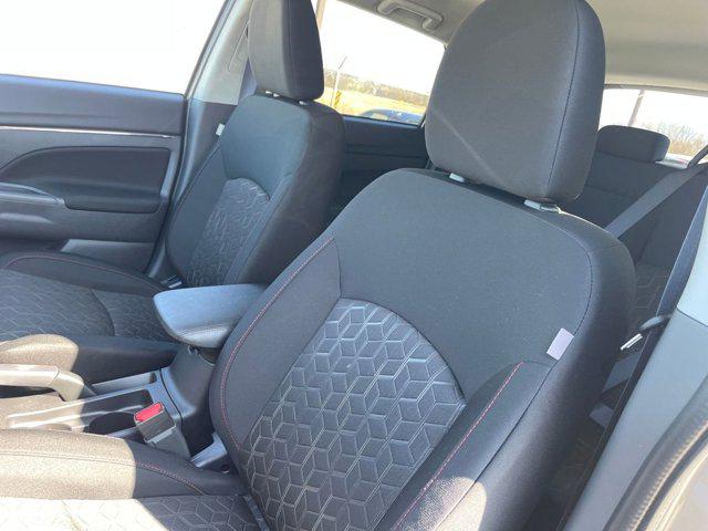 2026 Mitsubishi Outlander Sport 2.0 LE