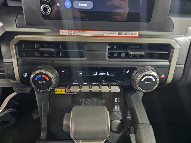 2025 Toyota Tacoma SR5