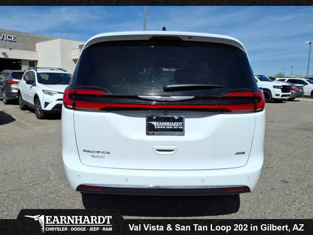 2026 Chrysler Pacifica Select AWD