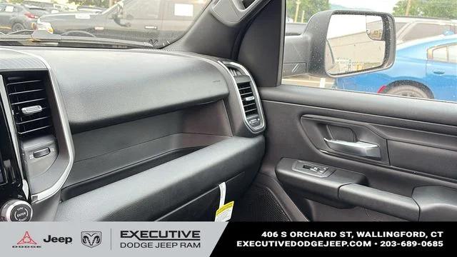 2026 Ram 1500 Express Crew Cab 4x4 57 Box
