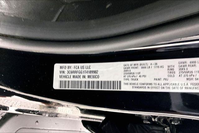 2026 Ram 1500 Express Crew Cab 4x4 5'7" Box