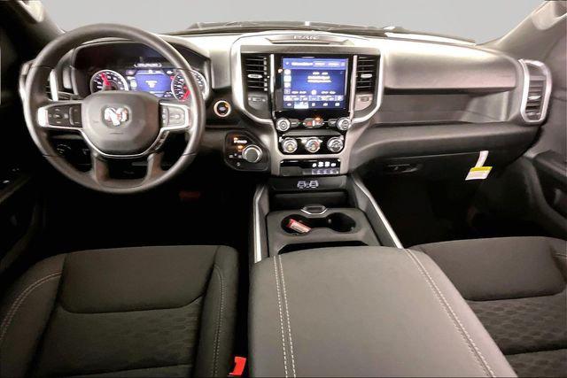 2026 Ram 1500 Express Crew Cab 4x4 5'7" Box