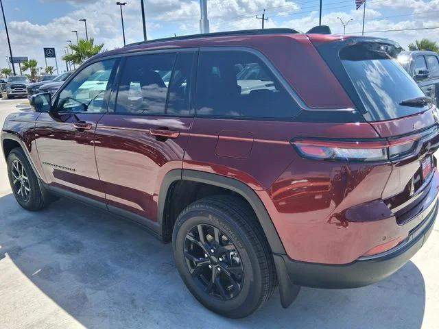 2026 Jeep Grand Cherokee Altitude 4x2