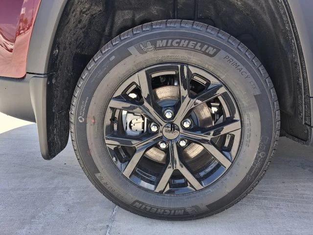 2026 Jeep Grand Cherokee Altitude 4x2