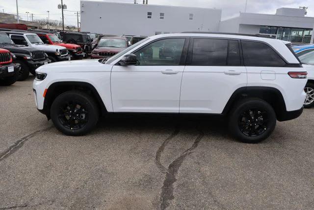 2026 Jeep Grand Cherokee GRAND CHEROKEE LAREDO ALTITUDE 4X4