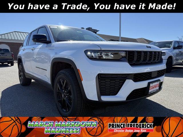 2026 Jeep Grand Cherokee GRAND CHEROKEE LAREDO ALTITUDE 4X4