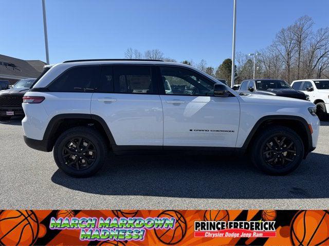 2026 Jeep Grand Cherokee GRAND CHEROKEE LAREDO ALTITUDE 4X4