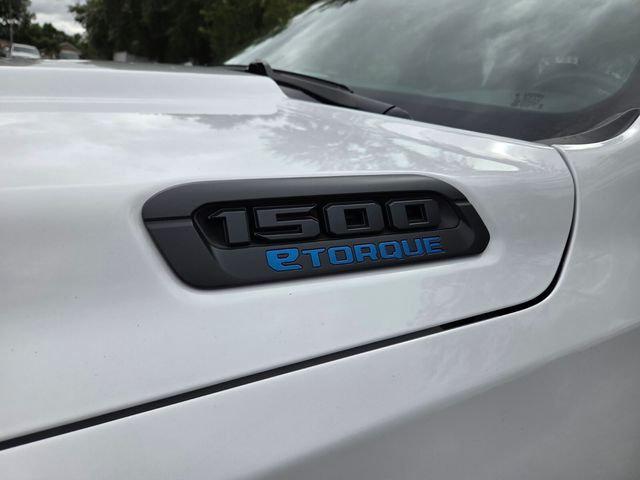 2026 RAM Ram 1500 RAM 1500 TRADESMAN QUAD CAB 4X2 64 BOX