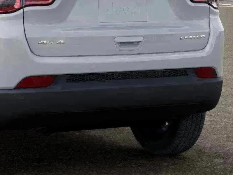 New 2026 Bright White Clear-Coat Exterior Paint Jeep Limited image 39
