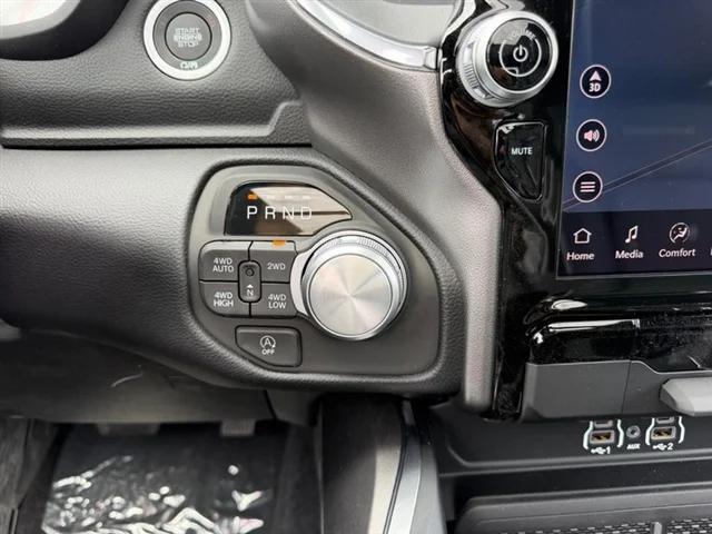 2026 Ram 1500 Laramie Crew Cab 4x4 57 Box