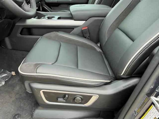 2026 Ram 1500 Laramie Crew Cab 4x4 57 Box
