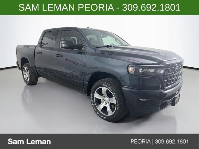 2026 RAM 1500 RAM 1500 EXPRESS CREW CAB 4X4 57 BOX