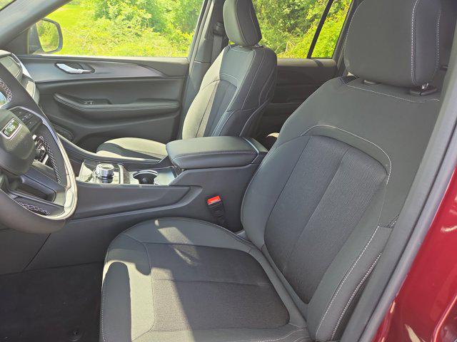 2026 Jeep Grand Cherokee GRAND CHEROKEE LAREDO X 4X4