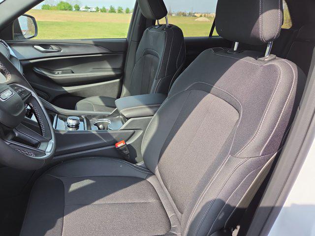 2026 Jeep Grand Cherokee GRAND CHEROKEE LAREDO X 4X4