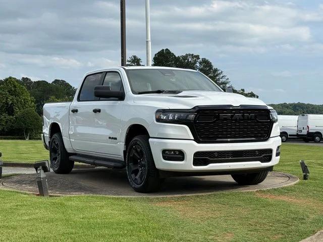 2026 RAM Ram 1500 RAM 1500 EXPRESS CREW CAB 4X4 57 BOX