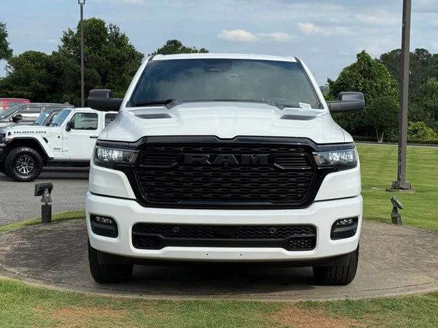 2026 RAM Ram 1500 RAM 1500 EXPRESS CREW CAB 4X4 57 BOX