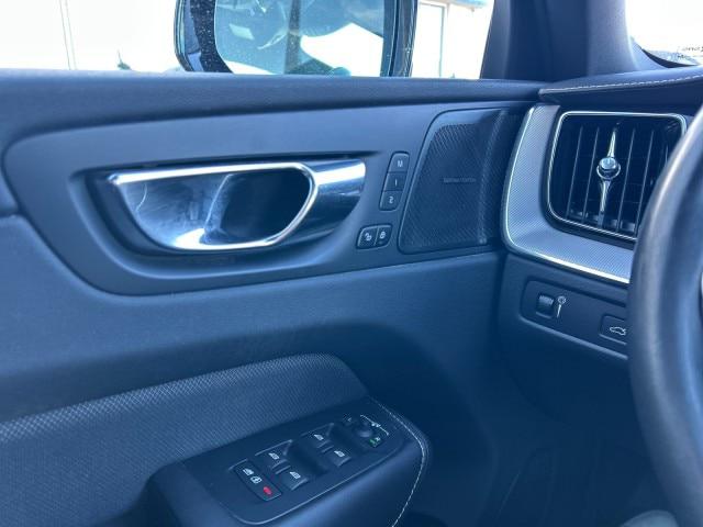2020 Volvo XC60 T5 R-Design