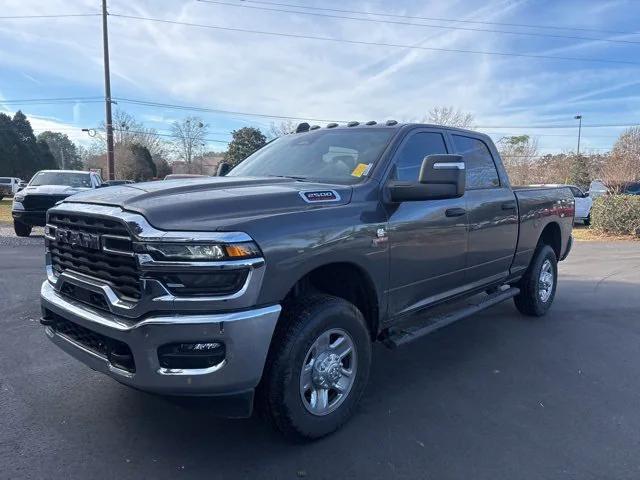 2025 RAM 2500 Tradesman Crew Cab 4x4 64 Box