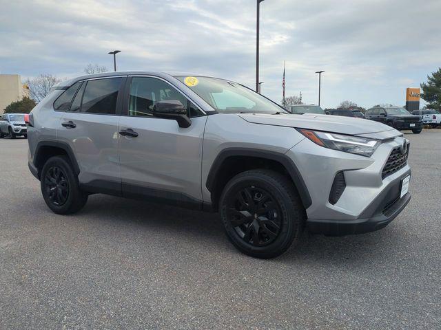 2024 Toyota RAV4 LE 2024 Toyota RAV4 LE